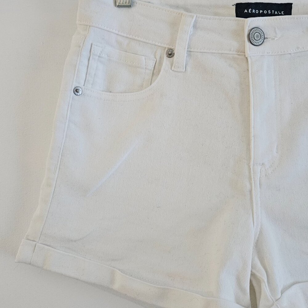 Aeropostale White High-Rise Denim Midi 8 Shorts - Picture 4 of 7